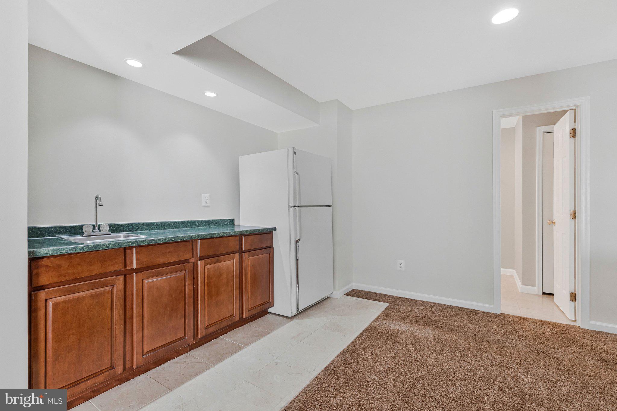 LOWES ISLAND/CASCADES - Residential