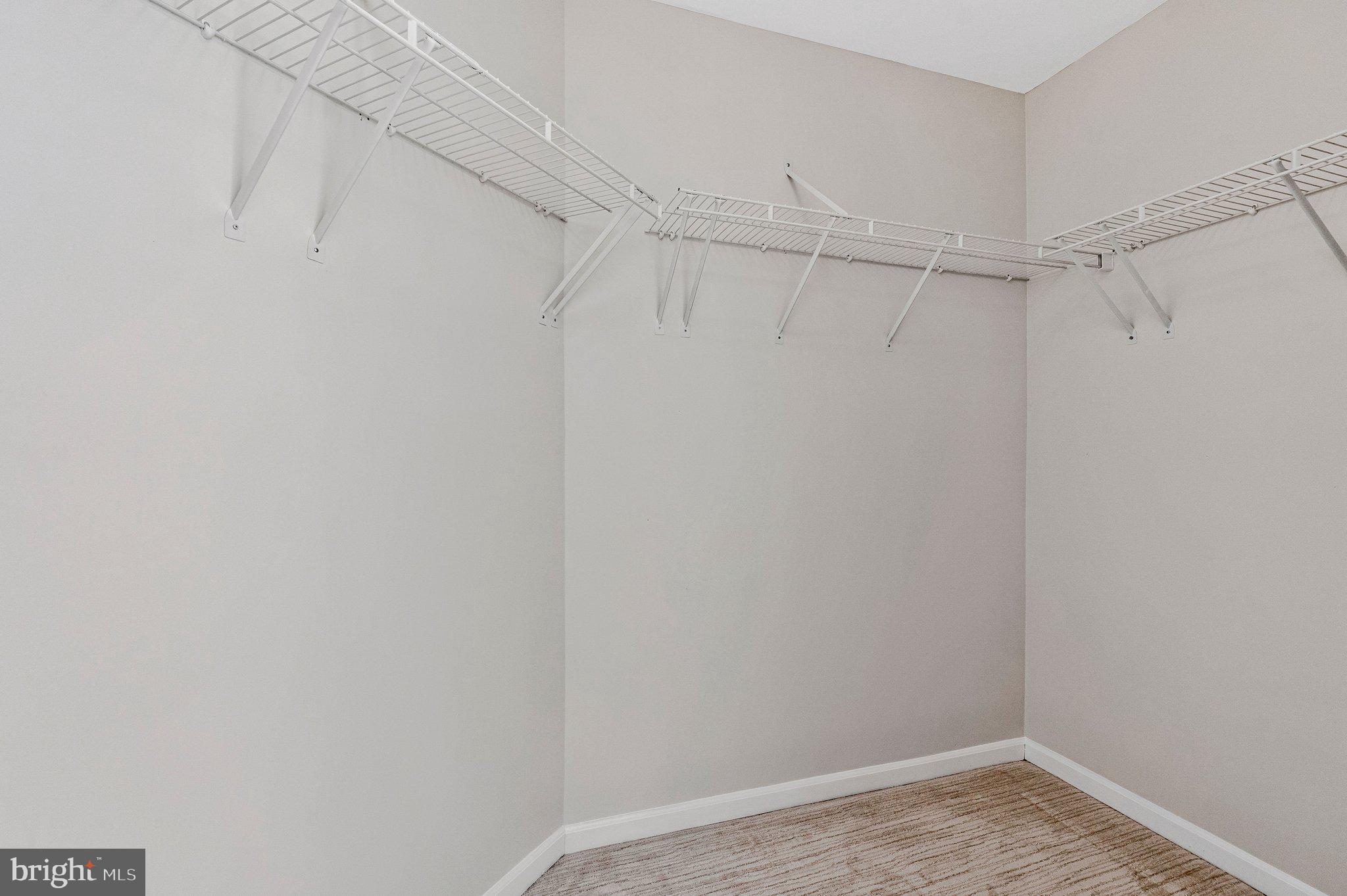 LOWES ISLAND/CASCADES - Residential