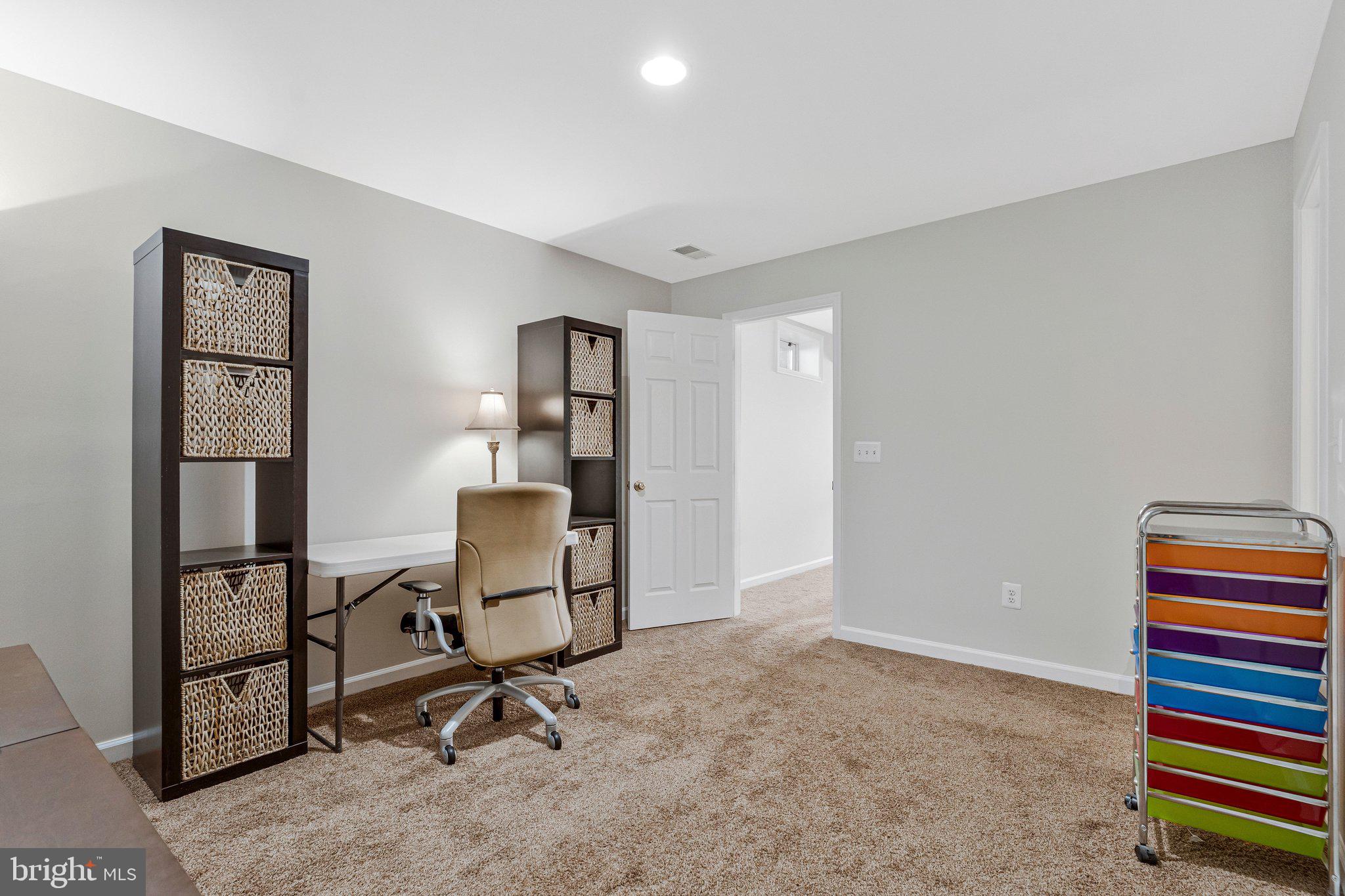 LOWES ISLAND/CASCADES - Residential