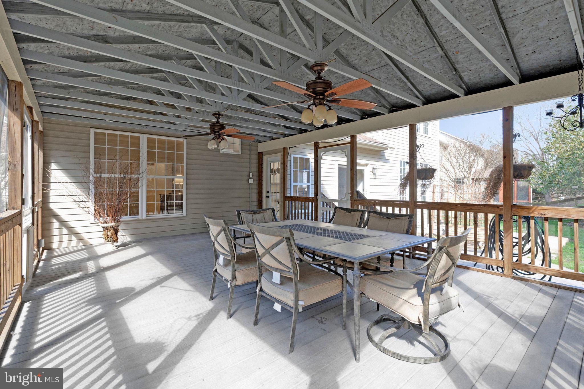 LOWES ISLAND/CASCADES - Residential