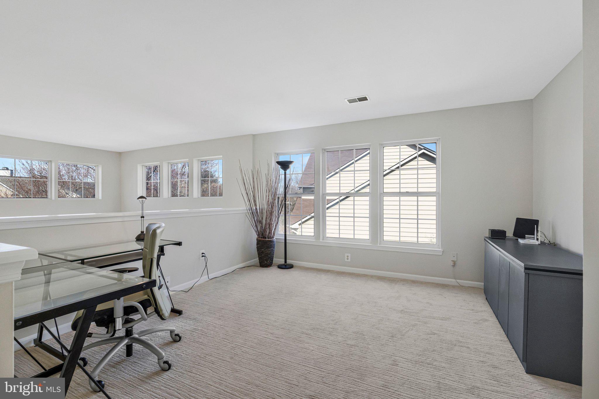 LOWES ISLAND/CASCADES - Residential