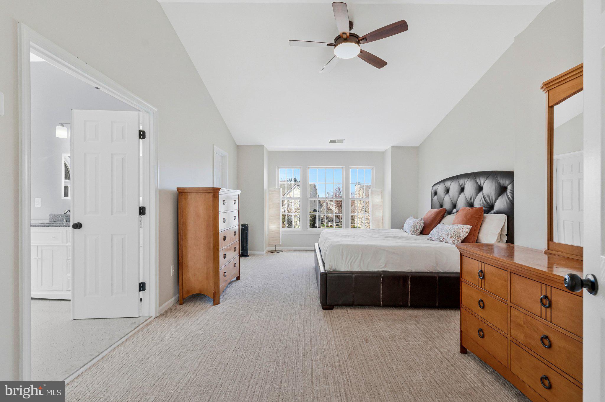 LOWES ISLAND/CASCADES - Residential