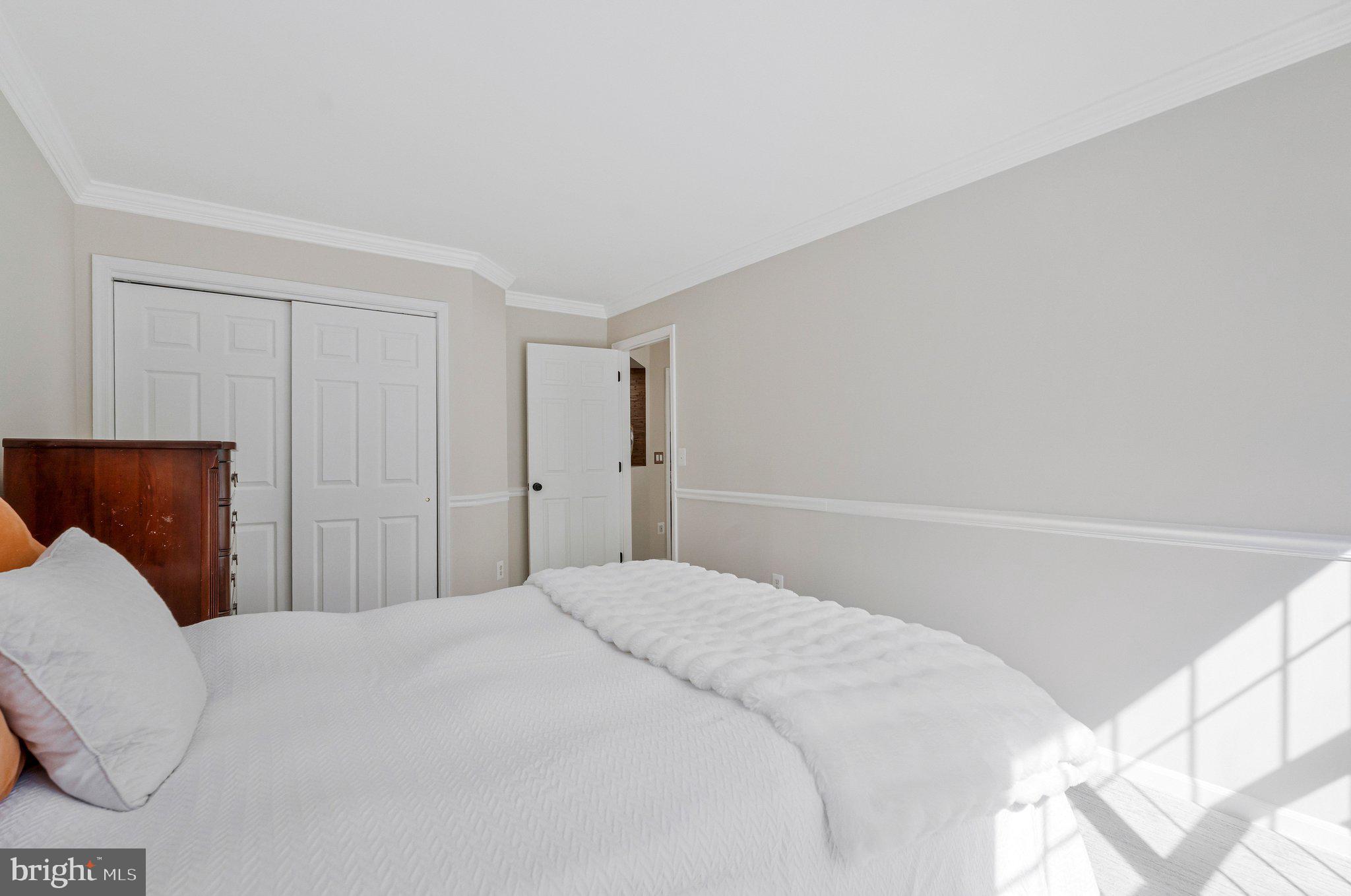 LOWES ISLAND/CASCADES - Residential