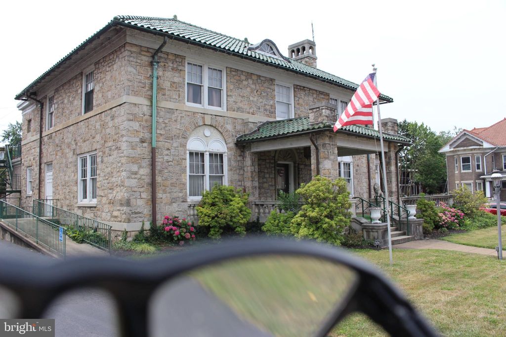 Photo of 2001 Market Street, HARRISBURG, PA 17103 (MLS # PADA2051280)