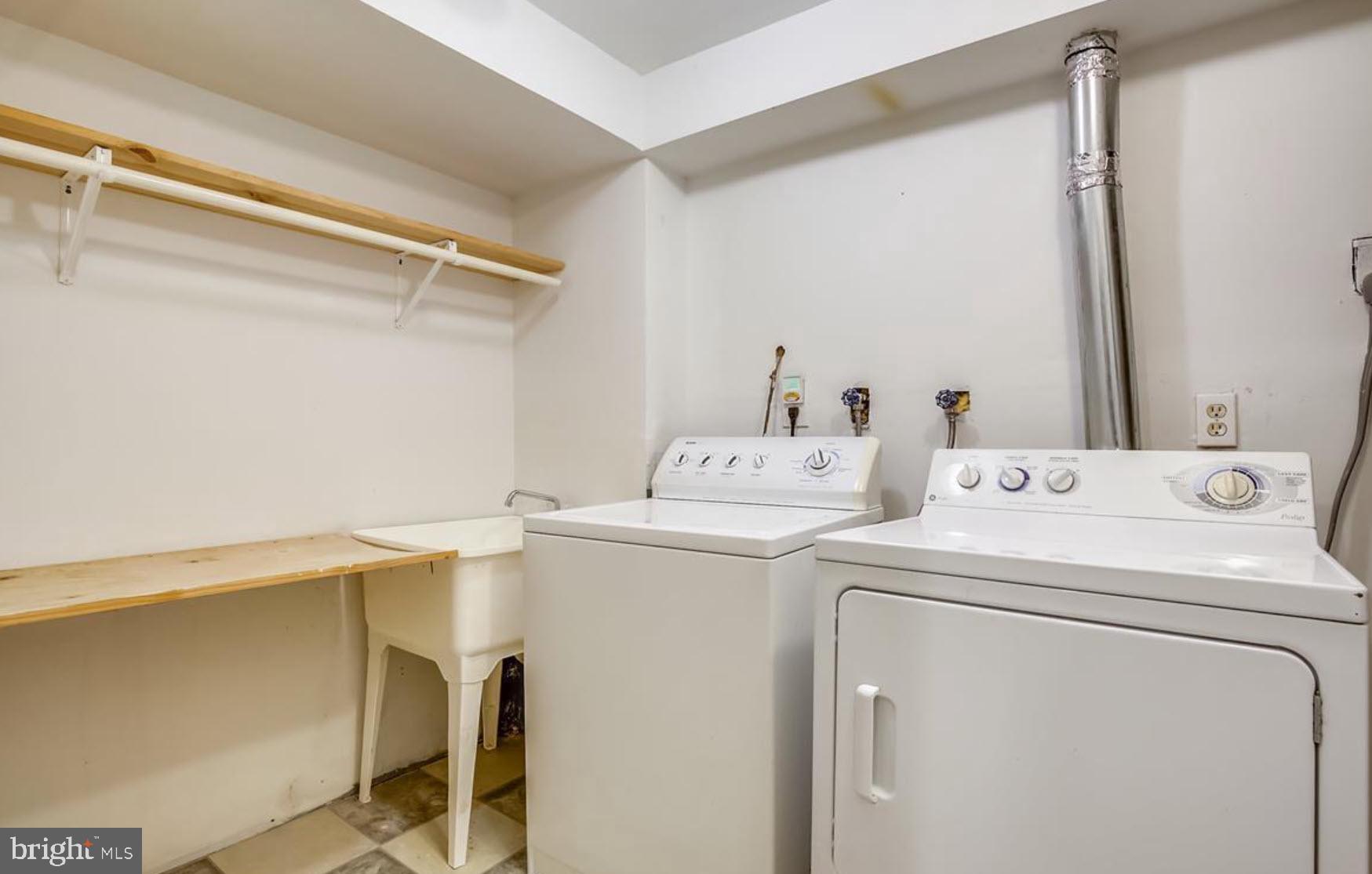 CHURCHILL TOWN SECTOR - Residential