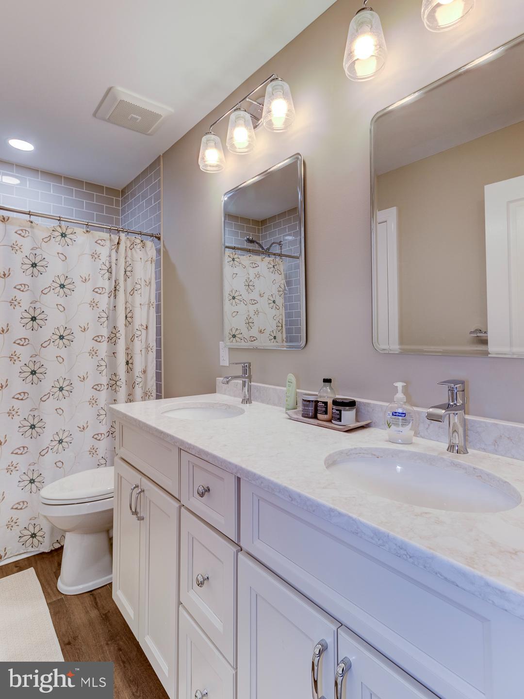 BROOKSIDE - Residential