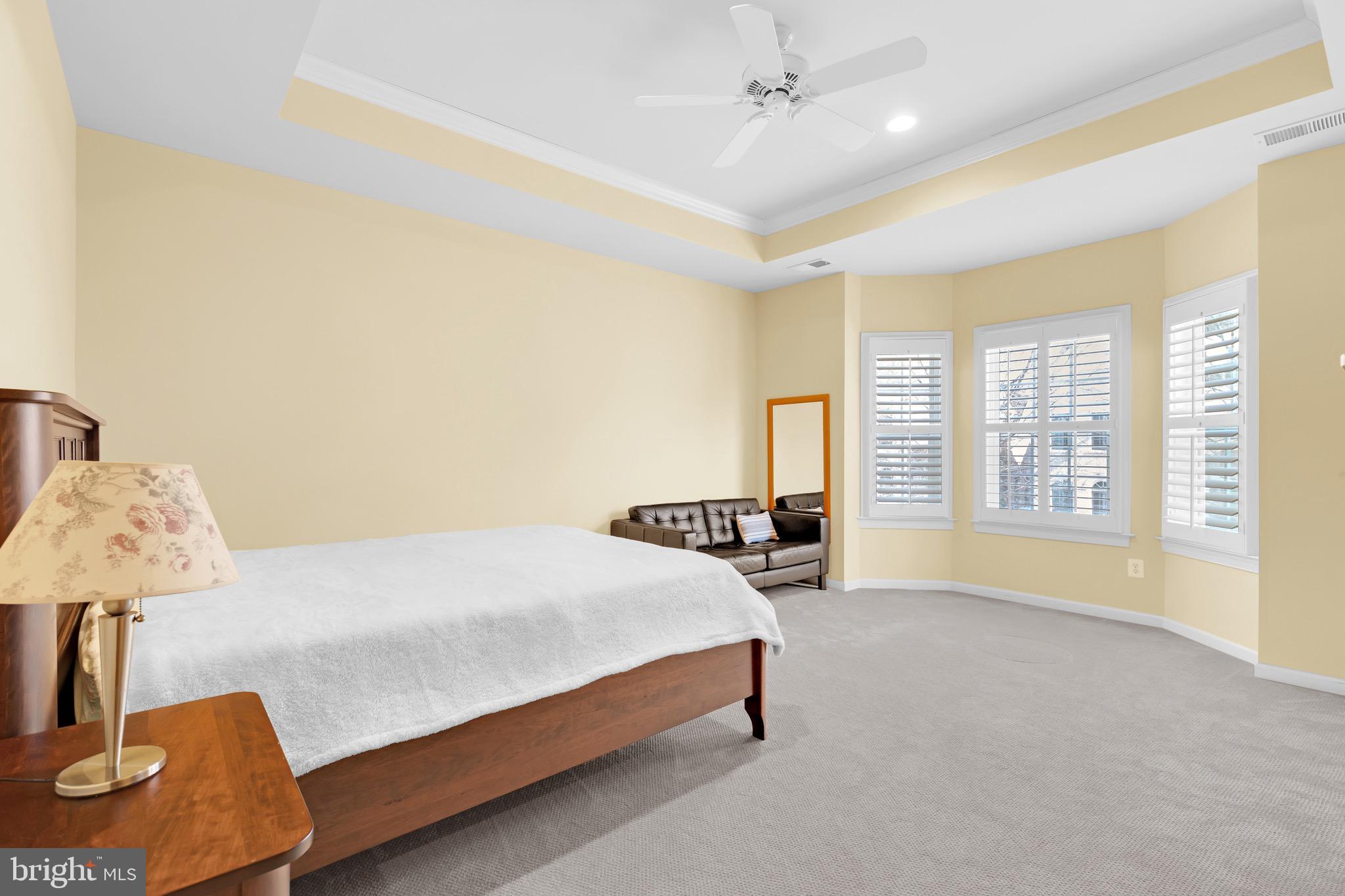 KENSINGTON MANOR - Residential