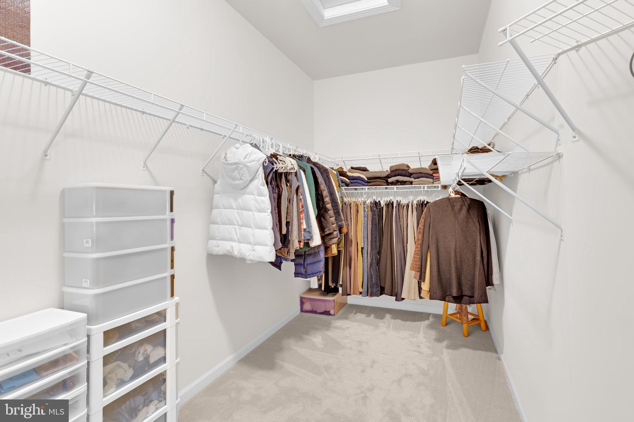 KENSINGTON MANOR - Residential