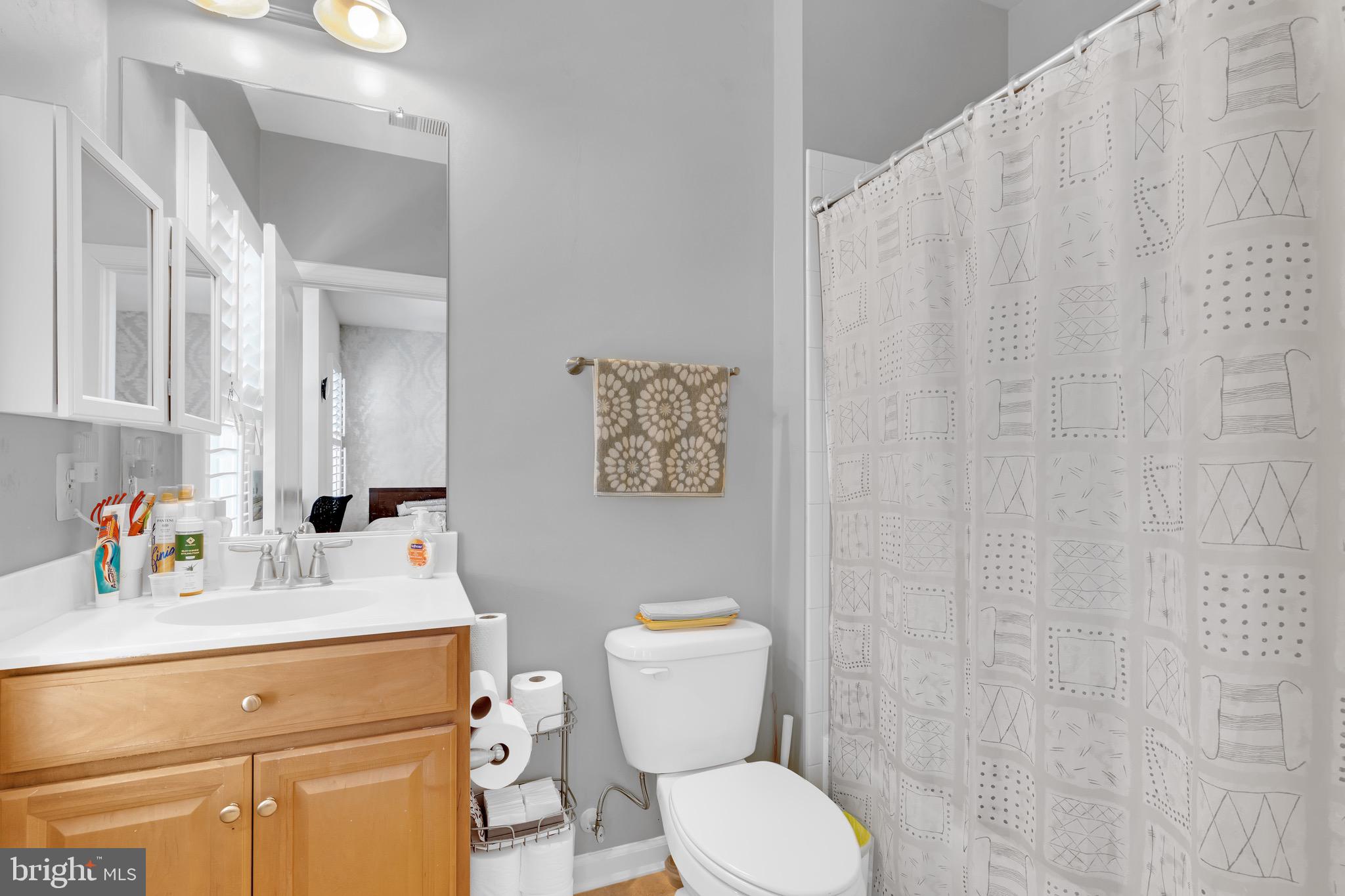 KENSINGTON MANOR - Residential