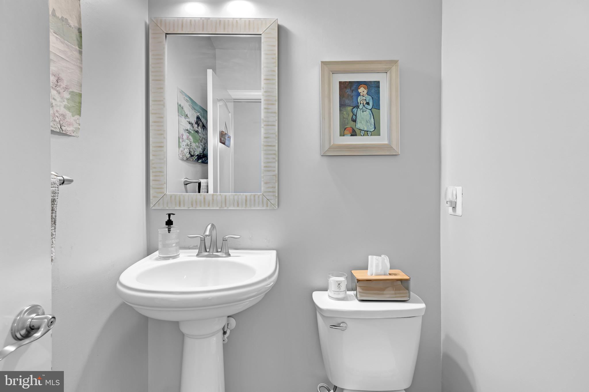 KENSINGTON MANOR - Residential