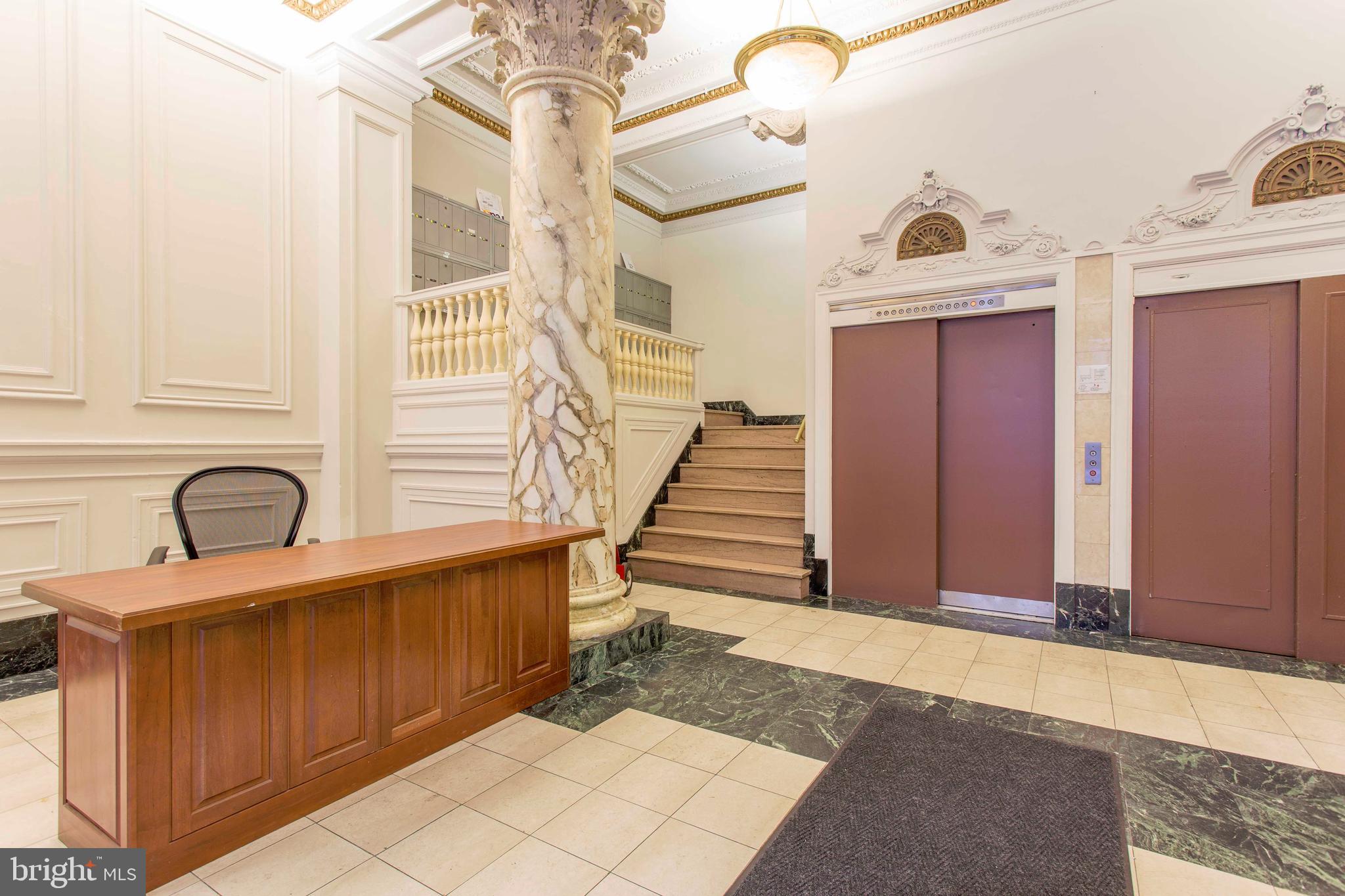 AVENUE OF THE ARTS - Residential Lease