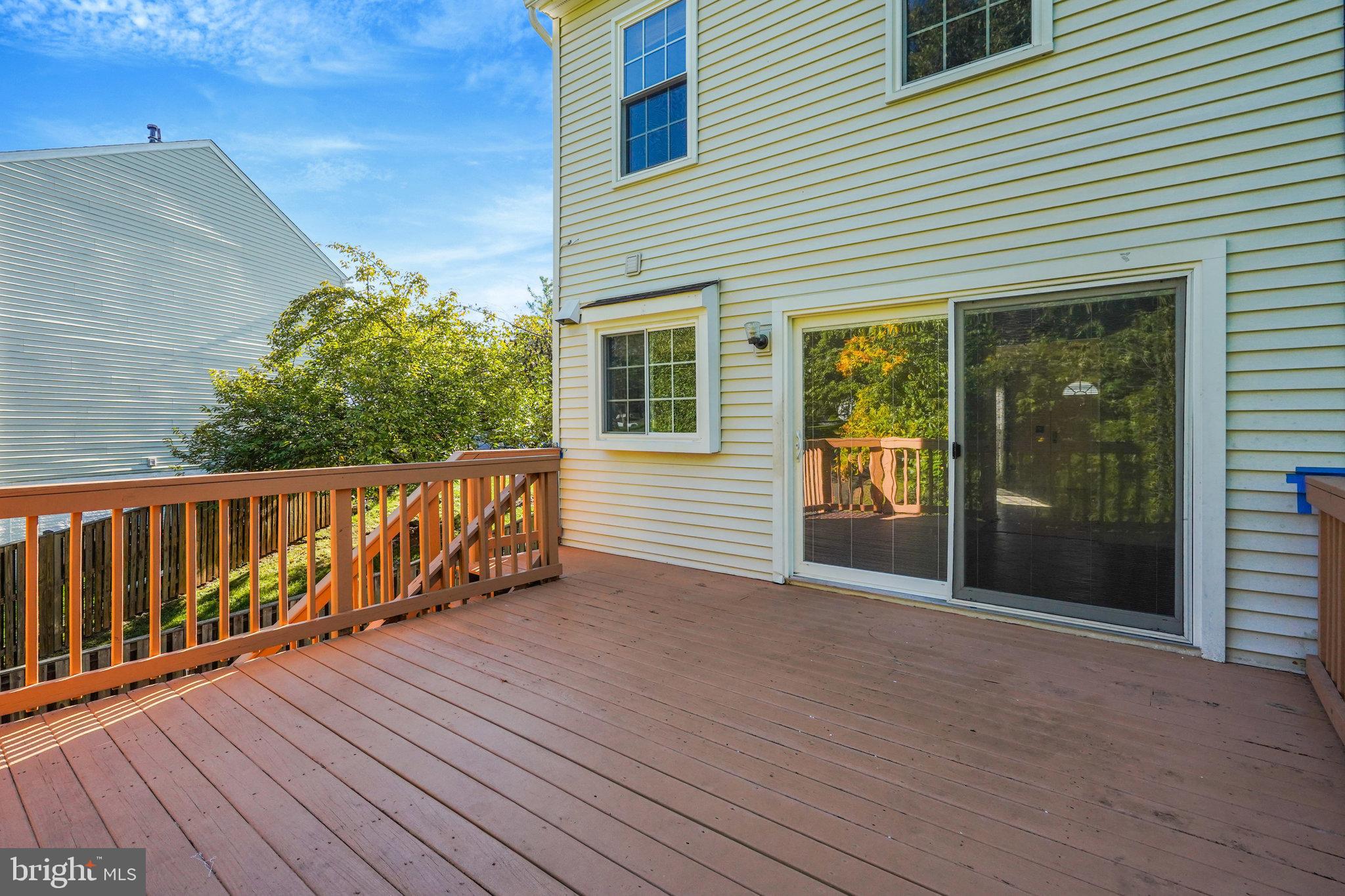 LONDON TOWN WEST - Residential