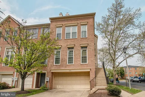 1924 N Daniel Street, Arlington, VA MLS: VAAR2055978
