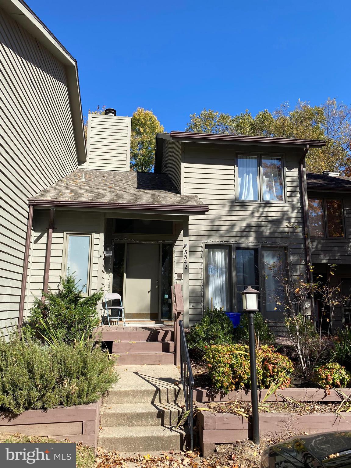 5542 SUFFIELD COURT