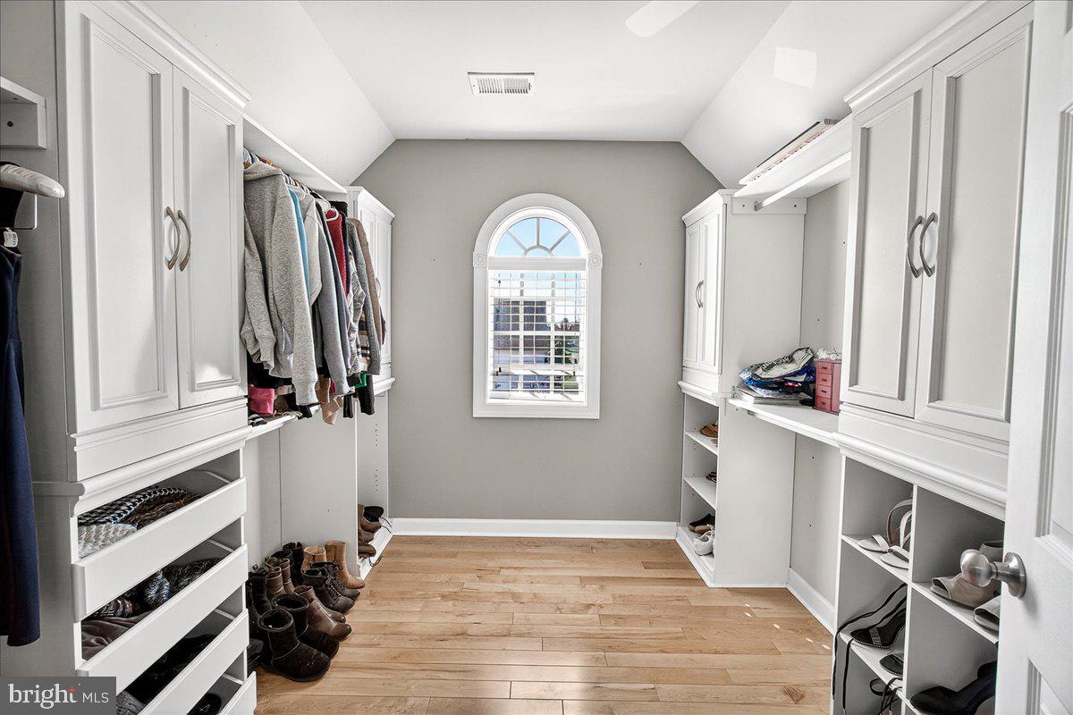 WESTFIELDS - Residential