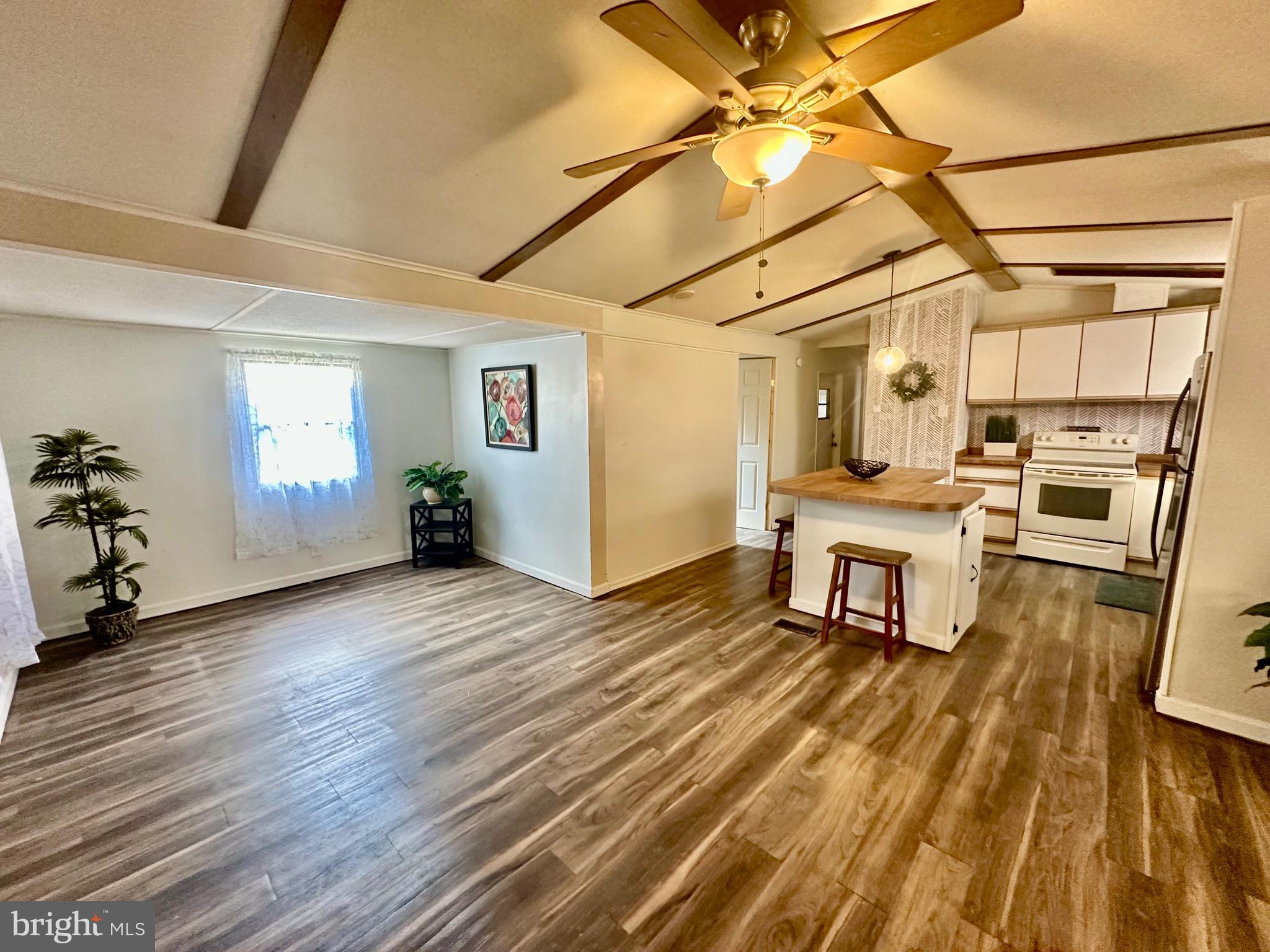 WILLIAMS ESTATES - Residential