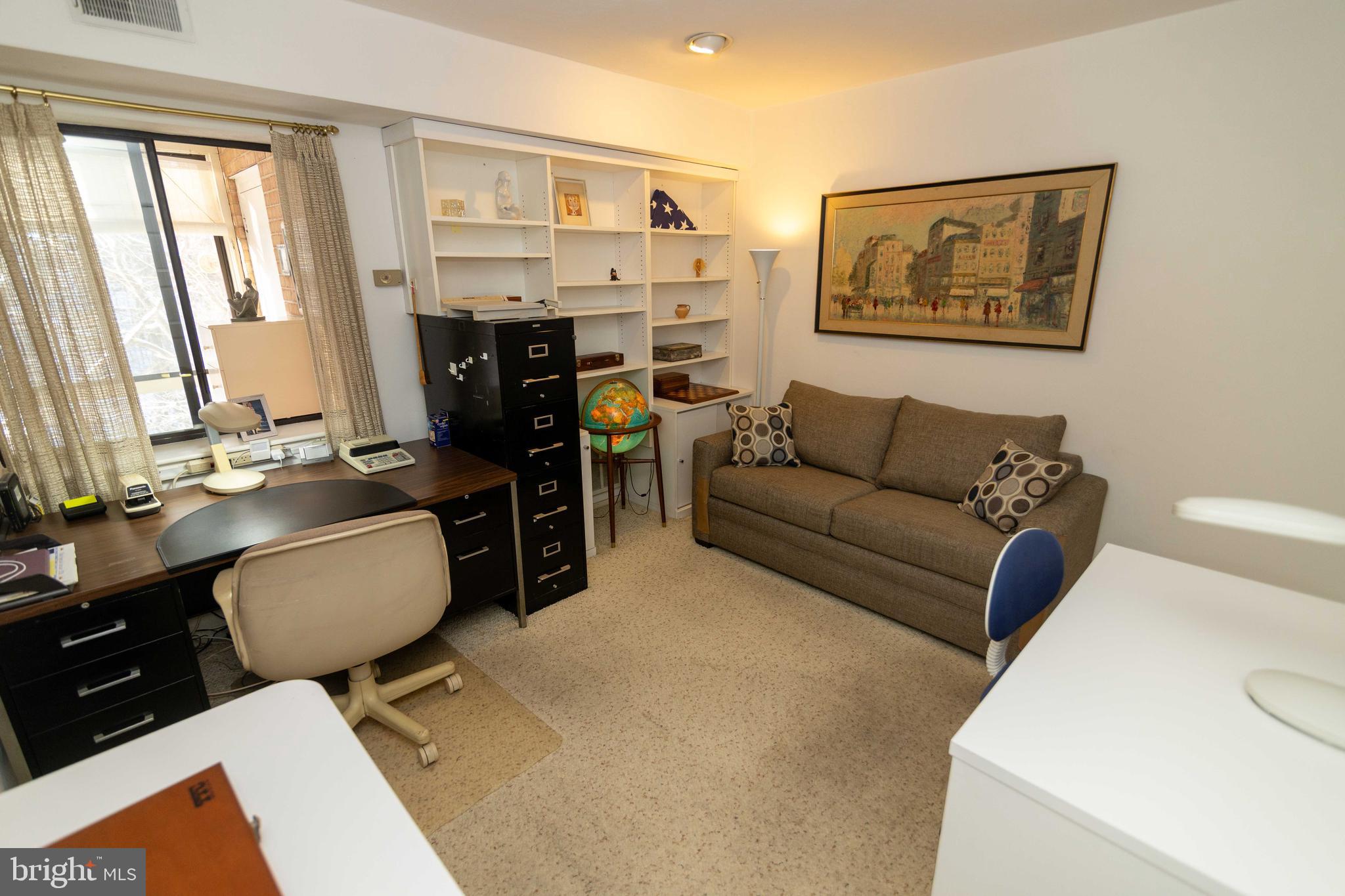 HICKORY HILL - Residential