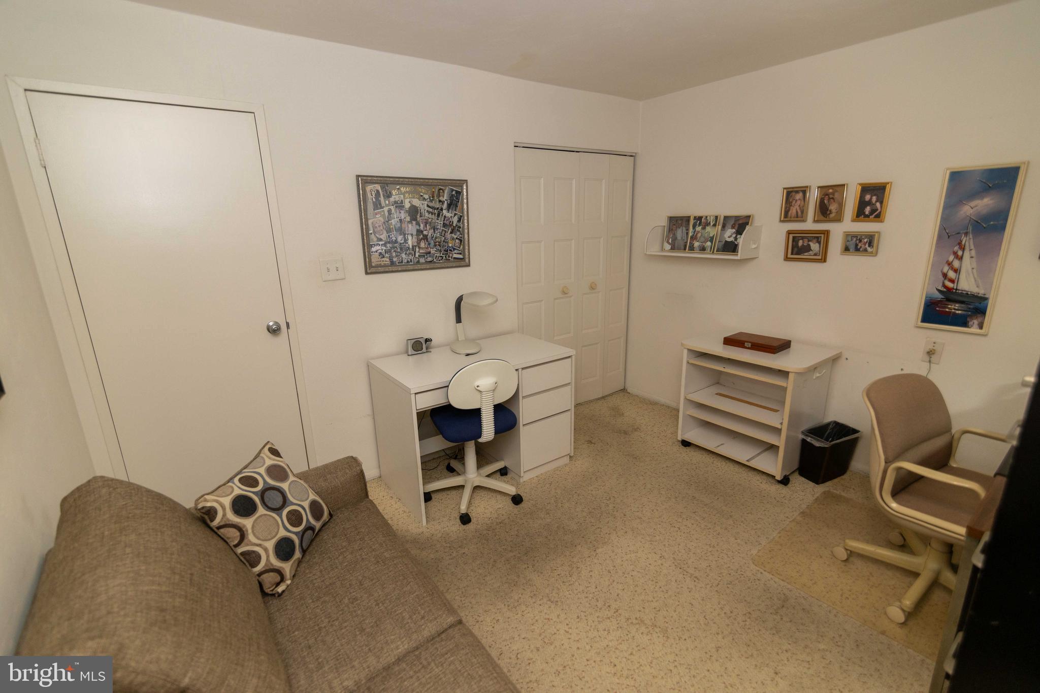 HICKORY HILL - Residential