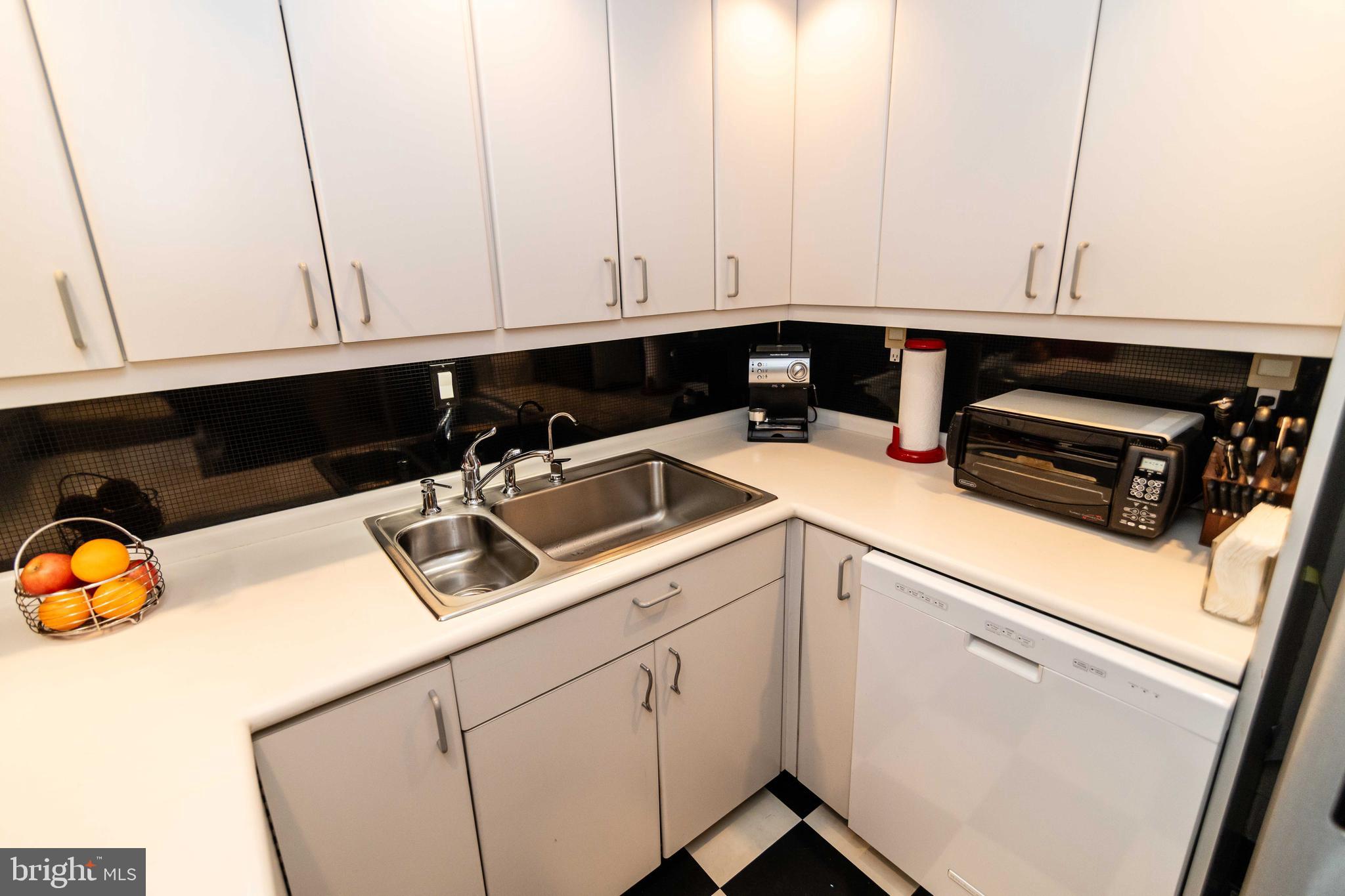 HICKORY HILL - Residential