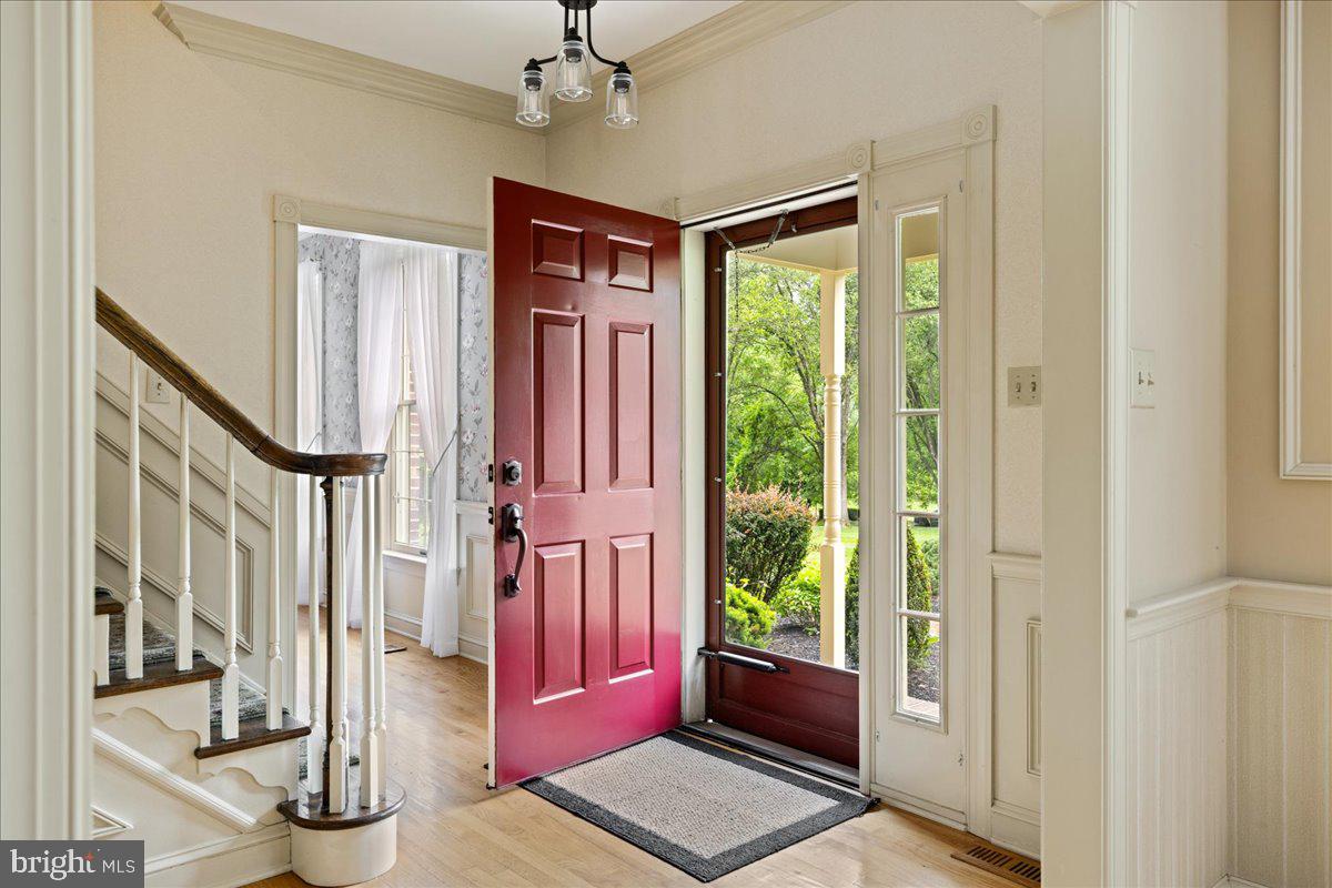 DOYLESTOWN - Residential