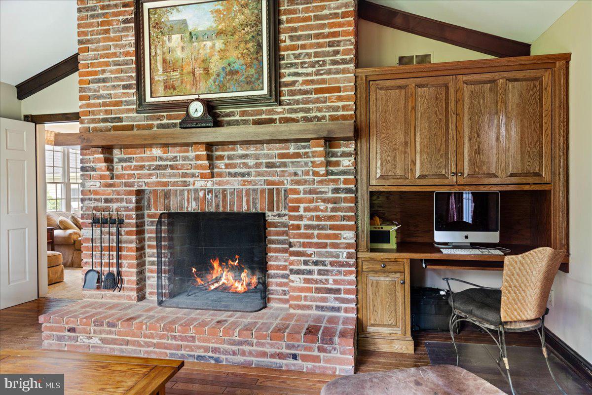 DOYLESTOWN - Residential