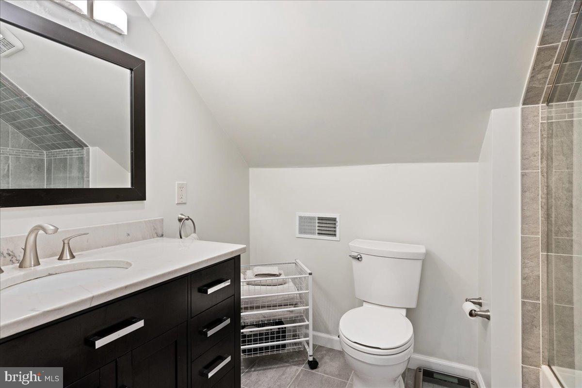 DOYLESTOWN - Residential