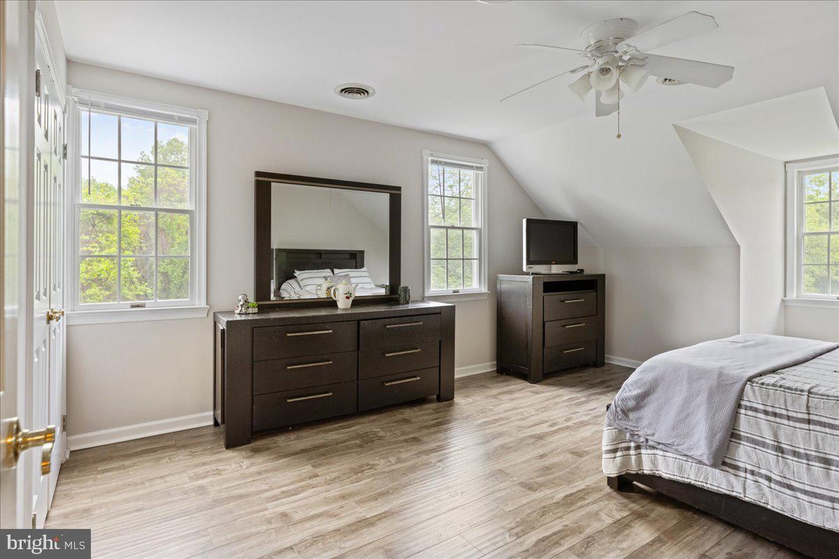 DOYLESTOWN - Residential