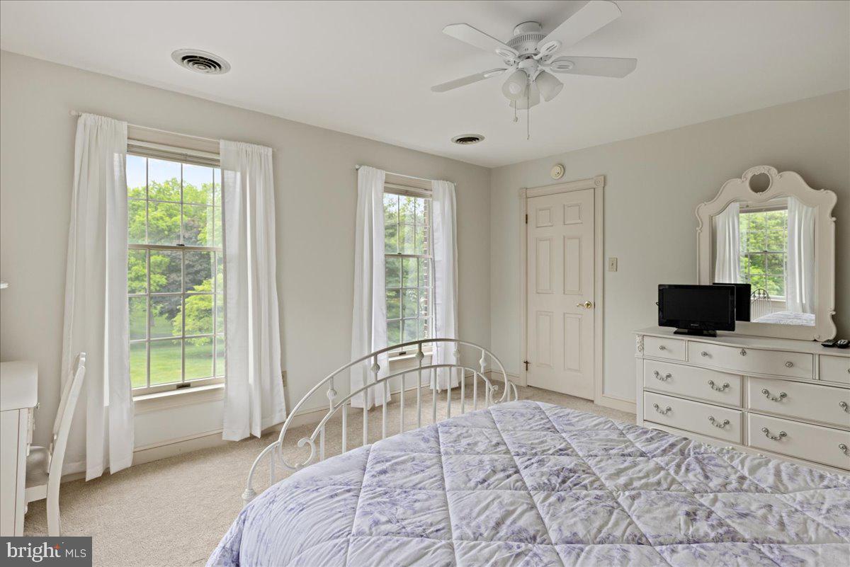 DOYLESTOWN - Residential