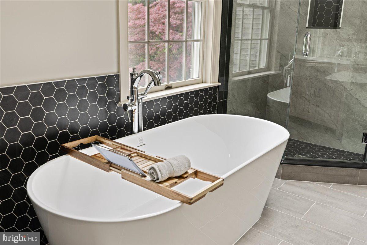 DOYLESTOWN - Residential
