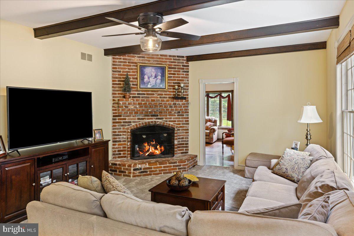 DOYLESTOWN - Residential