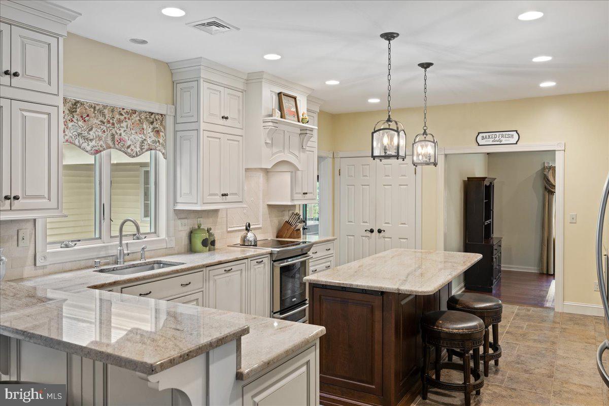 DOYLESTOWN - Residential