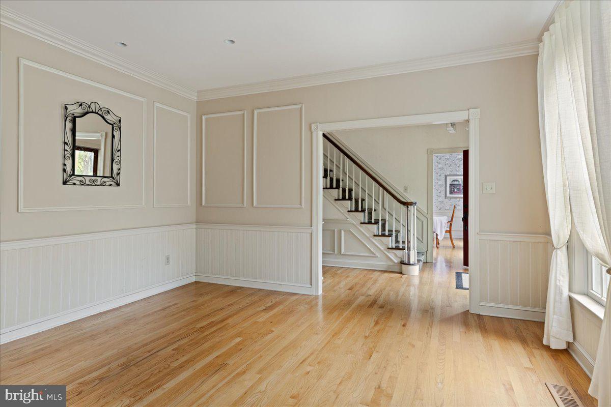 DOYLESTOWN - Residential