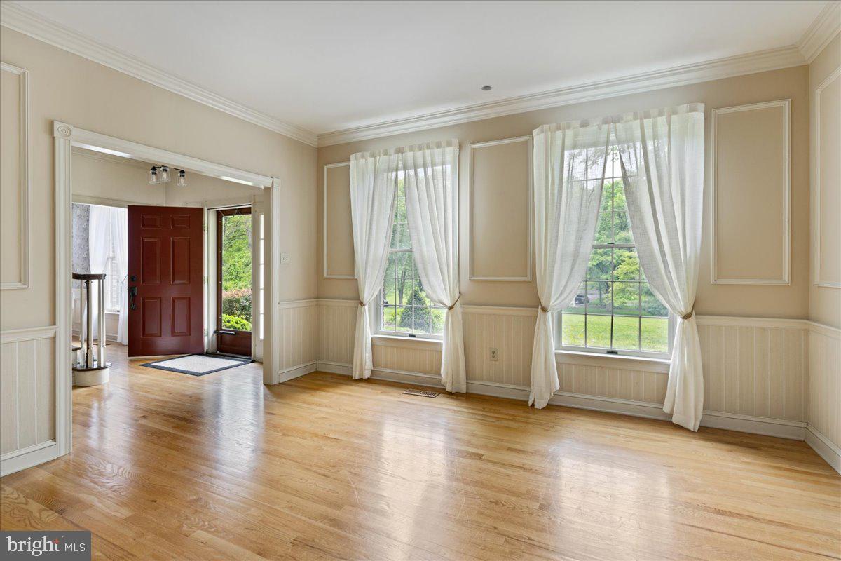 DOYLESTOWN - Residential
