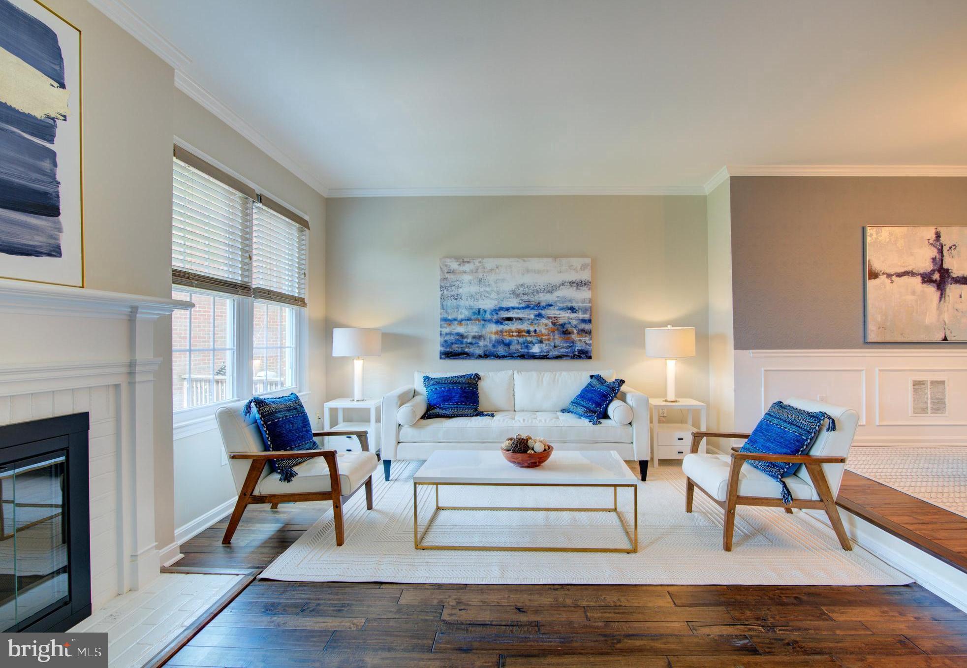 3025 MEETING STREET