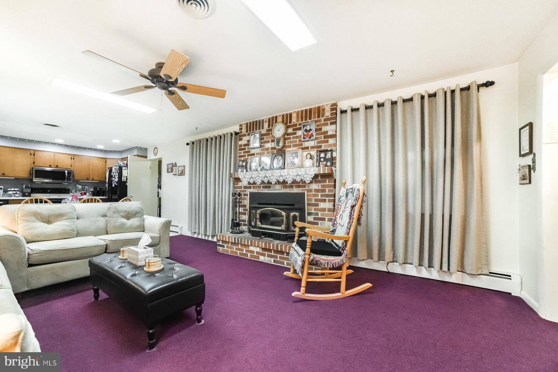 GOLDEN BEACH - Residential