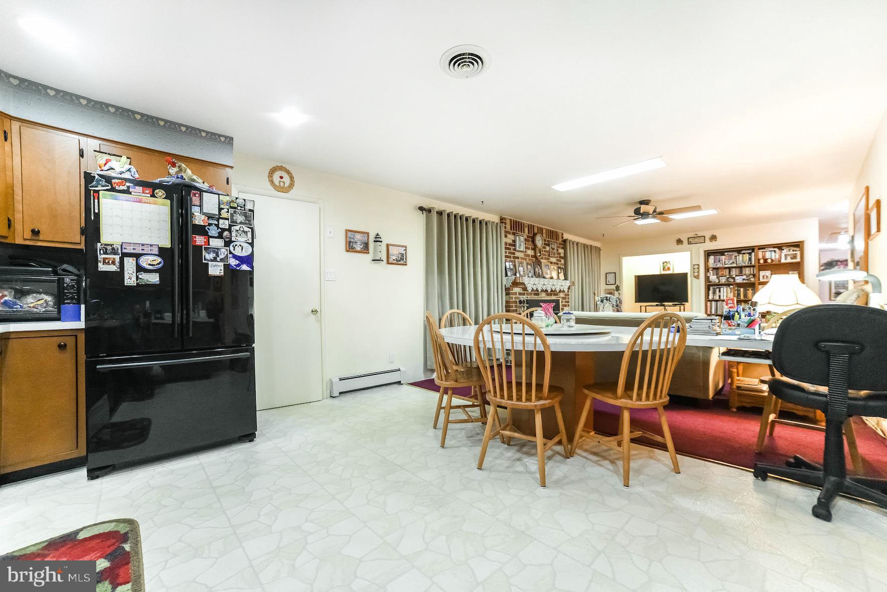 GOLDEN BEACH - Residential