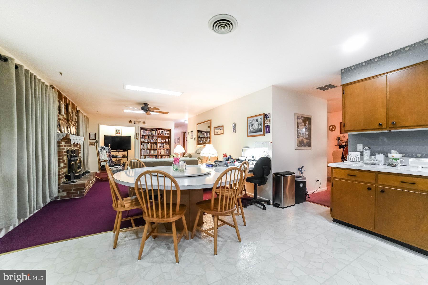 GOLDEN BEACH - Residential