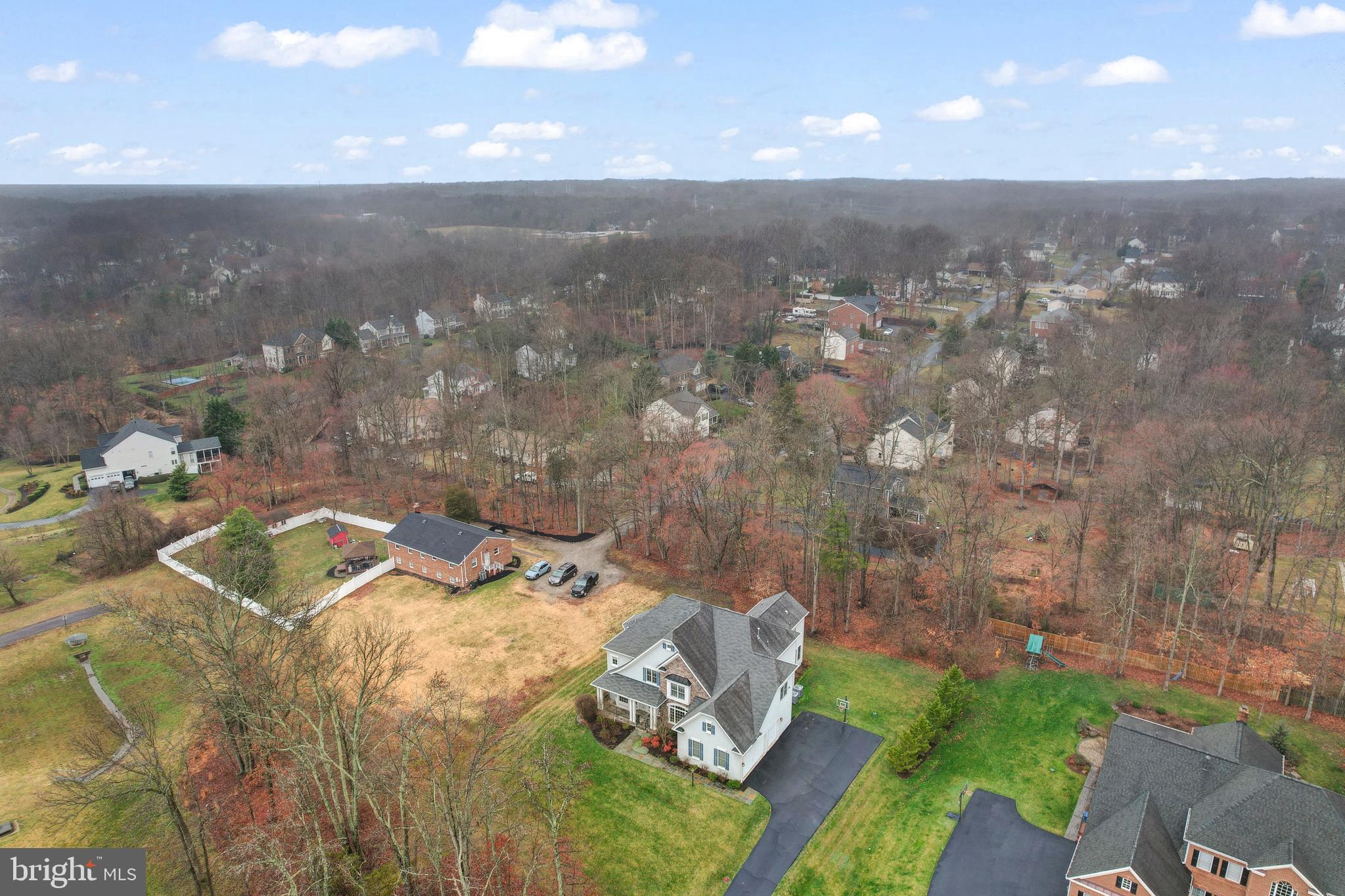 LAUREL OVERLOOK - Residential