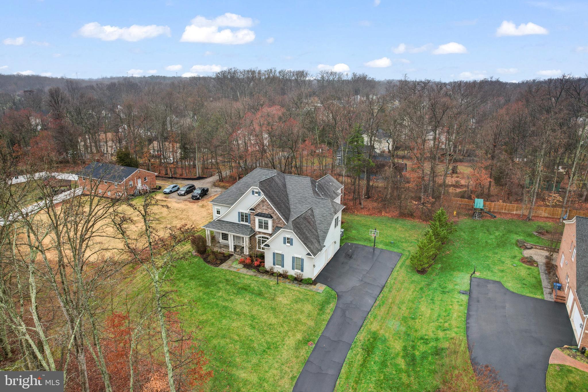 LAUREL OVERLOOK - Residential