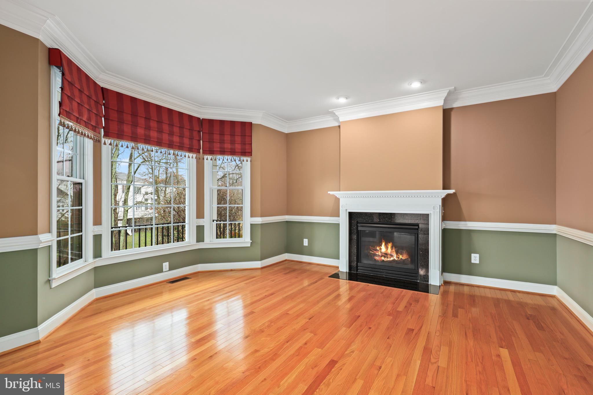 LAUREL OVERLOOK - Residential