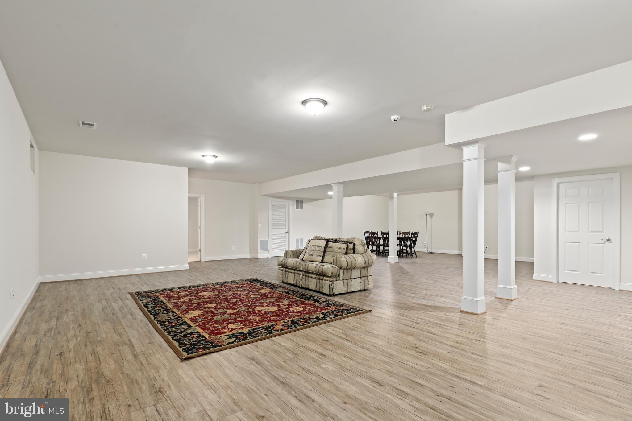 LAUREL OVERLOOK - Residential