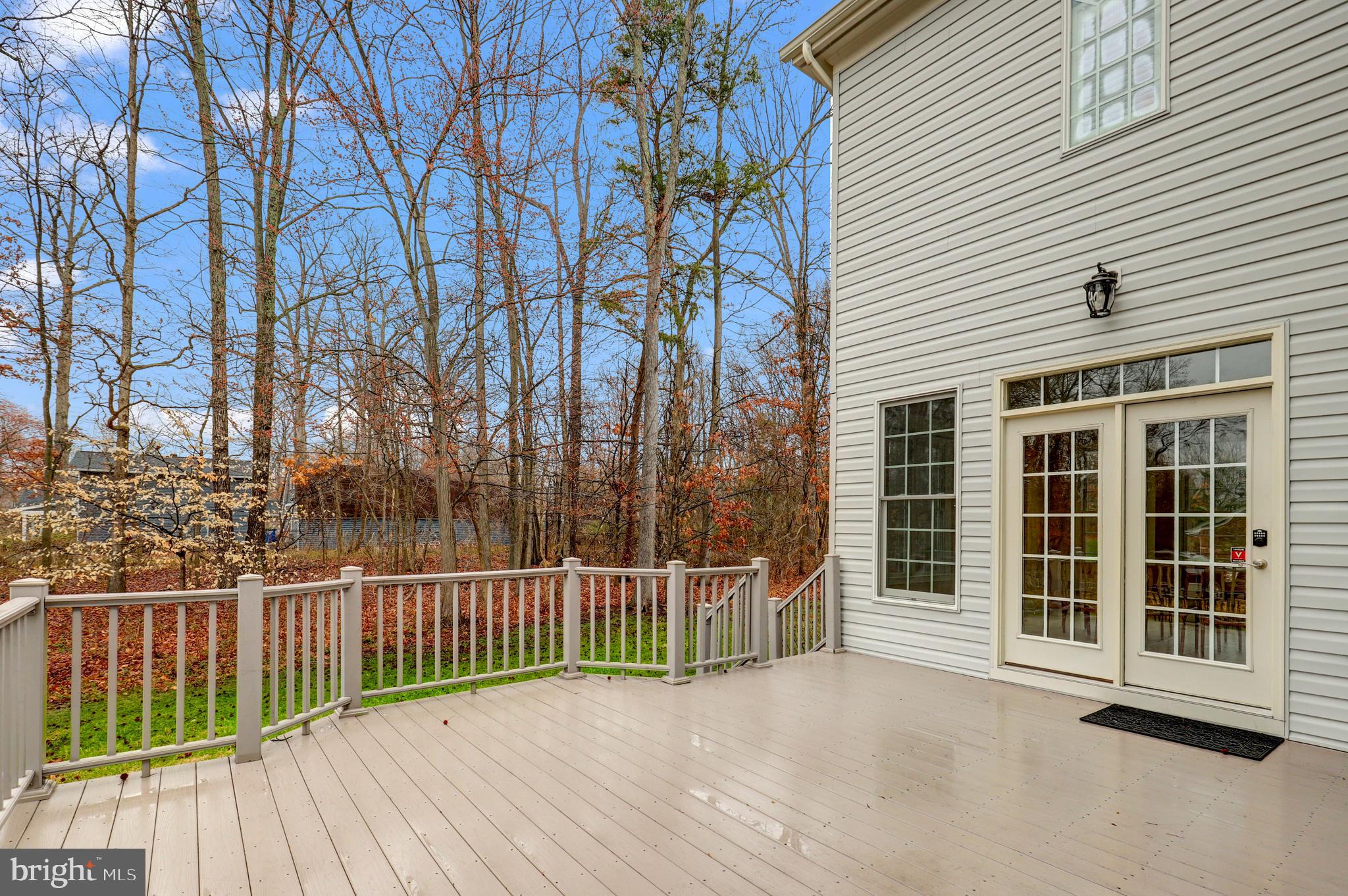 LAUREL OVERLOOK - Residential