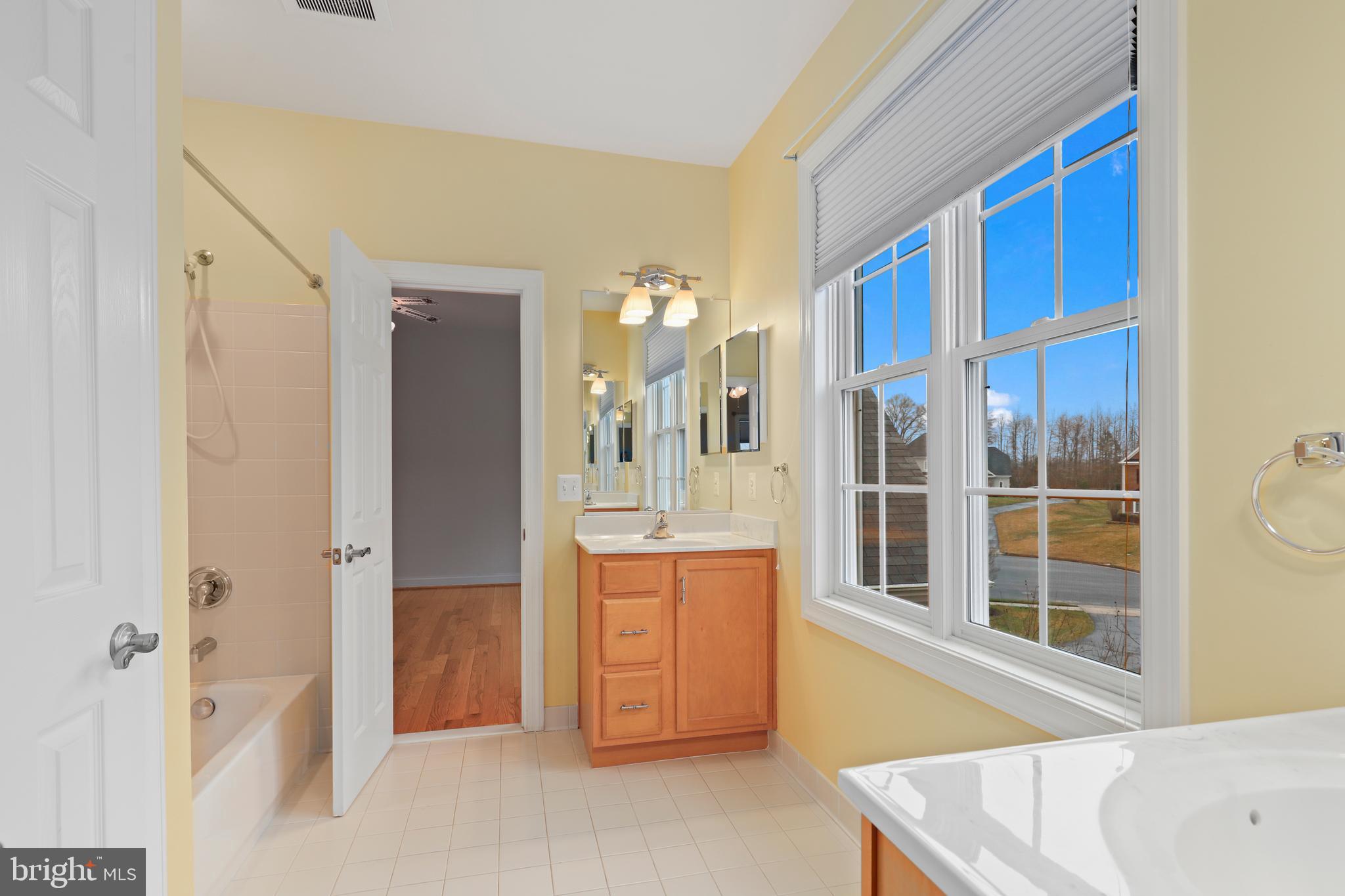 LAUREL OVERLOOK - Residential