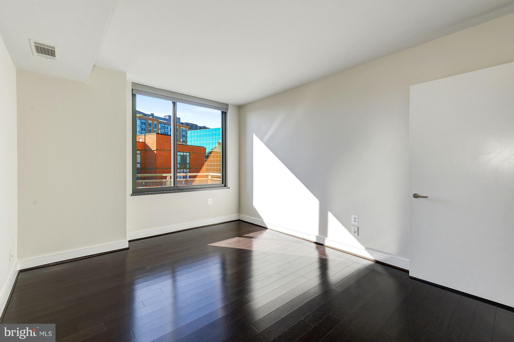 COURTHOUSE - Residential