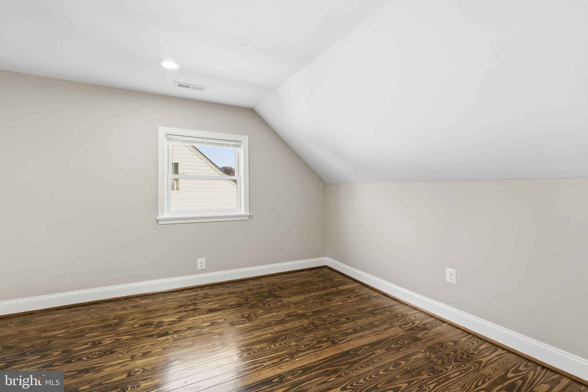 BROOKVIEW - Residential