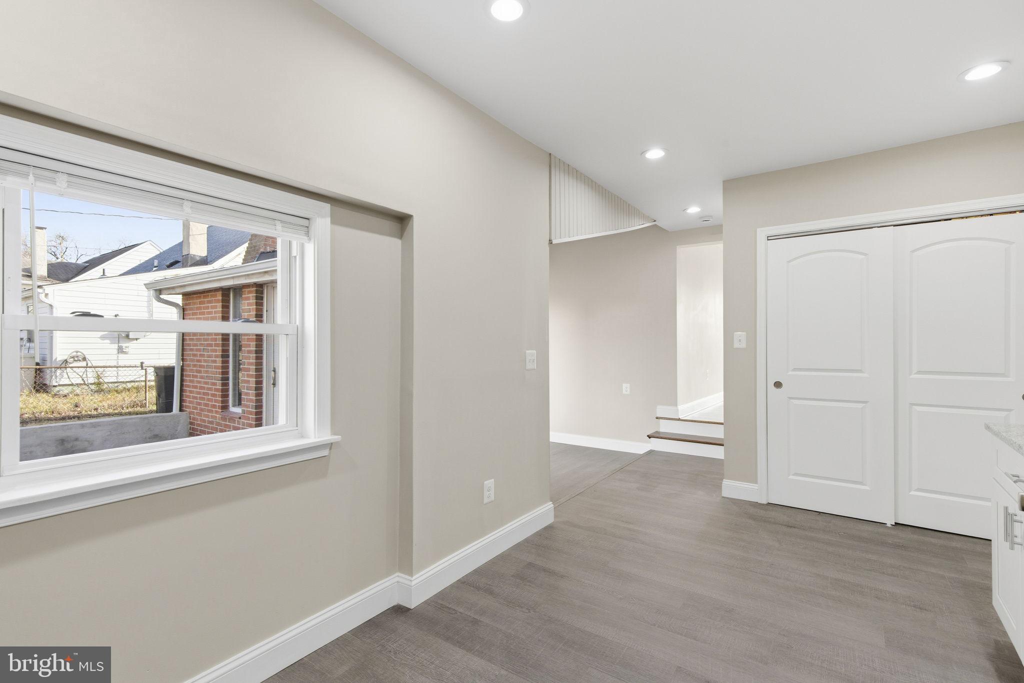 BROOKVIEW - Residential