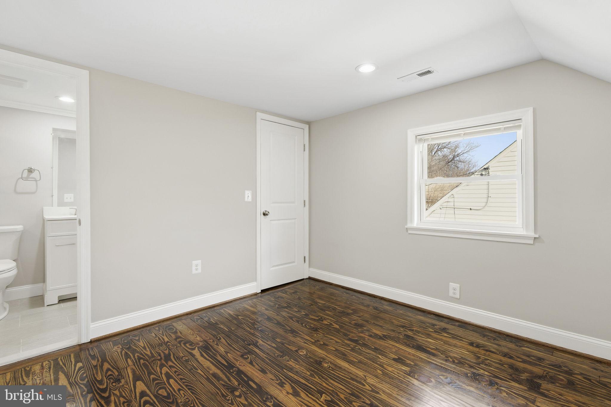 BROOKVIEW - Residential