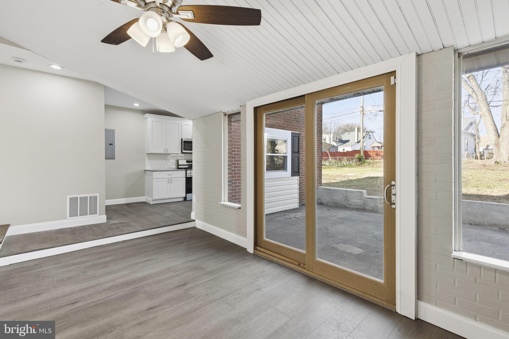 BROOKVIEW - Residential