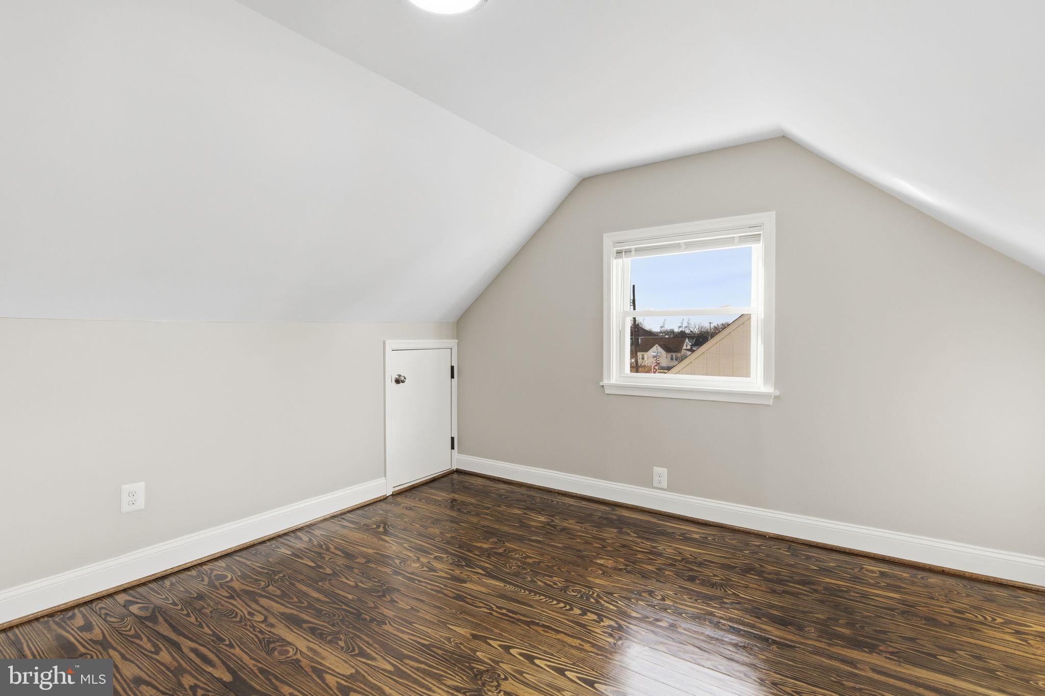 BROOKVIEW - Residential