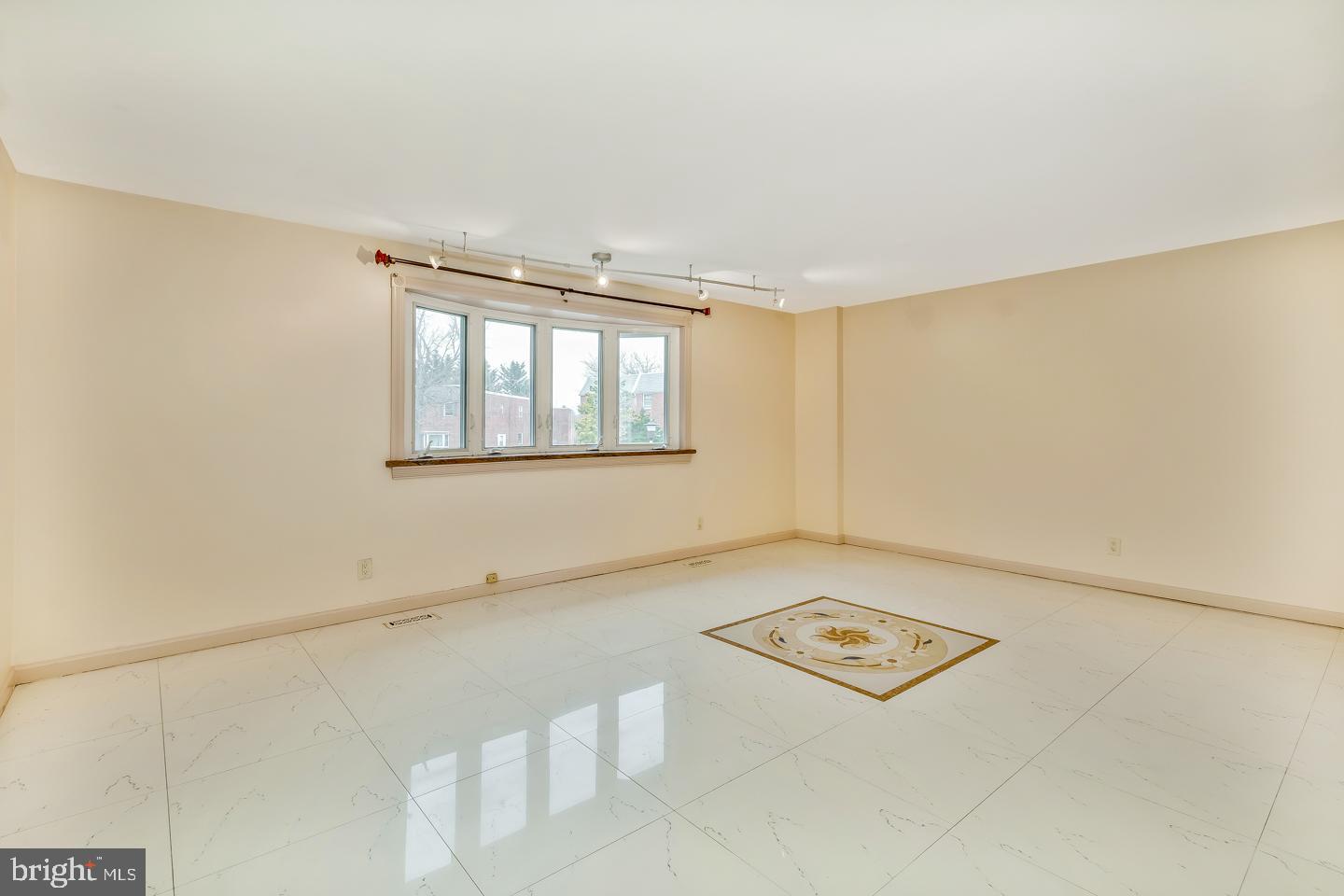 PHILMONT HEIGHTS - Residential